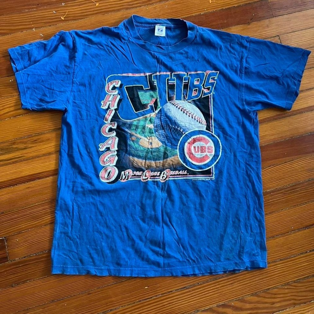 1990s Logo 7 Chicago Cubs Graphic Shirt size XL